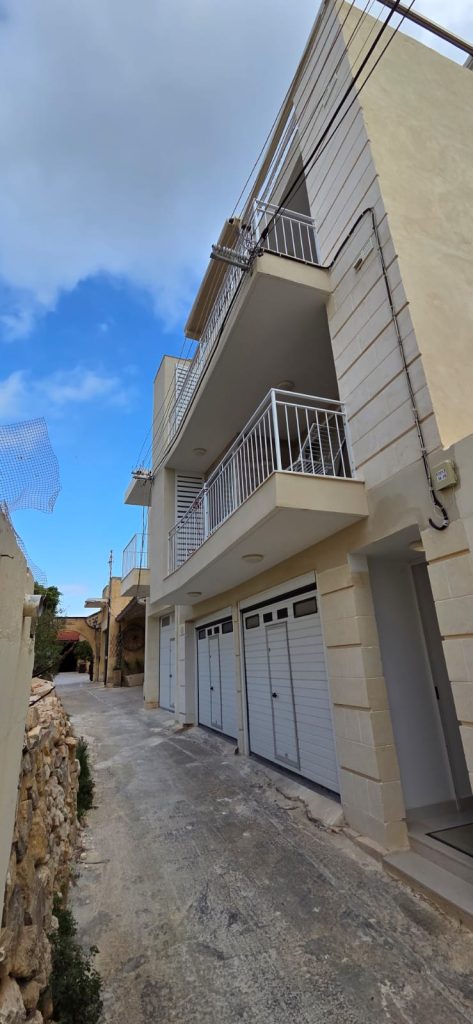 WhatsApp Image 2025-11-13 at 14.11.16 (1)